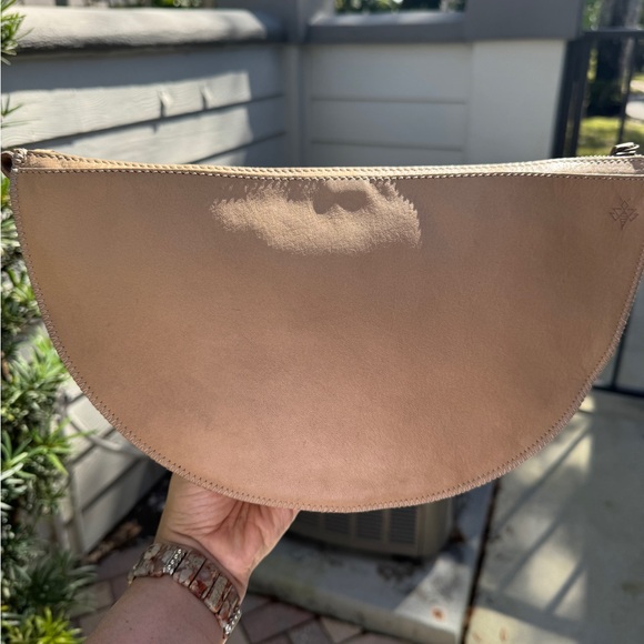 Lyons Leather Co. Seashell Queen Bee - Picture 3 of 15